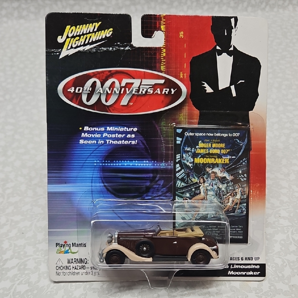 Johnny Lightning 1930 Hispano-Suiza Limousine Moonraker 007 Bond Car